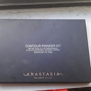 Medium to tan contour kit